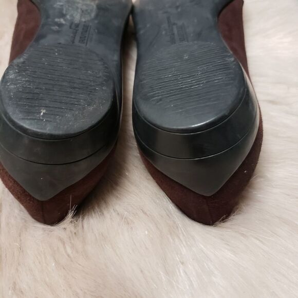 Salvatore Ferragamo Boutique wing tip flats - Picture 8 of 9